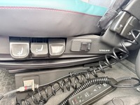 PERR4521_2917182 vehicle image