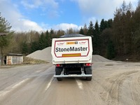 AVES4651_2740950 vehicle image