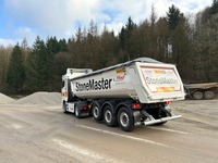 AVES4651_2740950 vehicle image