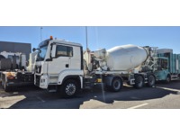 GALA741_3049315 vehicle image