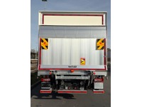 GALA741_3025191 vehicle image