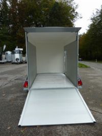 HRB7528_2995506 vehicle image