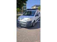 AUKL8793_2700857 vehicle image