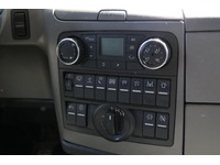 DOLD2821_2694094 vehicle image