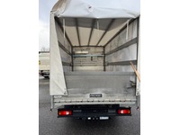 STUD177_2641327 vehicle image