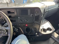 AGRO3463_2900319 vehicle image