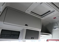 DOLD2821_2769392 vehicle image