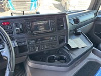 AGRO3463_2910474 vehicle image