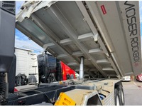 UNIK8334_2912819 vehicle image