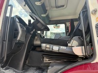 UNIK8334_2945995 vehicle image