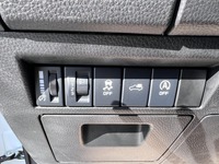 HUSE4764_2688766 vehicle image