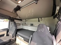 UNIK8334_2690500 vehicle image