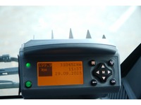 VEBI10438_2724212 vehicle image