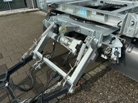 MOBA9058_2889401 vehicle image