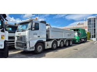 GALA741_3030971 vehicle image