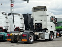 UNIK8334_2884773 vehicle image