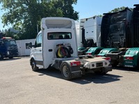 UNIK8334_2964584 vehicle image
