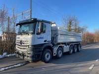 LARA4267_2816129 vehicle image