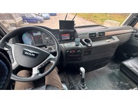 TAMZ4659_2568847 vehicle image