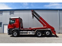 TOC1273_3026802 vehicle image