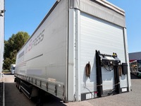 MAN126_3006265 vehicle image