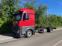 DTCH10536_2765835 vehicle image