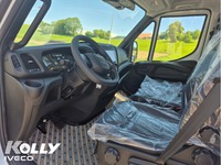 KOLL209_2948947 vehicle image