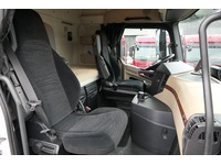 DOLD2821_2830254 vehicle image