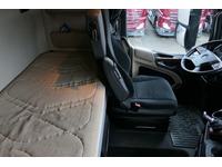 DOLD2821_2830254 vehicle image