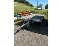 HUTT218_2735060 vehicle image