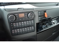 TOC1273_2751176 vehicle image