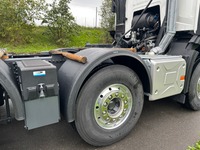 WIND191_2709156 vehicle image