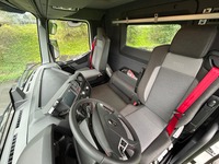 WIND191_2709156 vehicle image