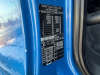 UNIK8334_2804535 vehicle image