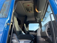 UNIK8334_2804535 vehicle image