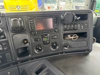 AGRO3463_2737342 vehicle image