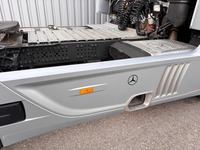 MAN126_2974764 vehicle image