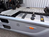 MAN126_2974764 vehicle image
