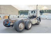 TAMZ4659_3004114 vehicle image