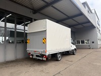 NAEF243_2792092 vehicle image