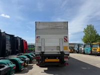 UNIK8334_2907807 vehicle image