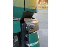 THOM6454_2779051 vehicle image