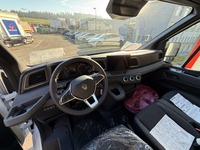 BW-M164_2819910 vehicle image