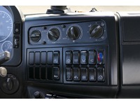 DOLD2821_2711120 vehicle image