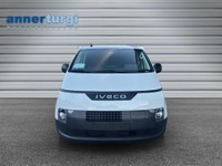 Anne38_2776298 vehicle image