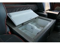 DOLD2821_2900545 vehicle image