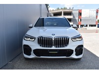 TOC1273_3031419 vehicle image