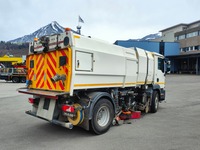 VONA10180_2851631 vehicle image