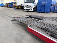 ZELJ895_2736917 vehicle image