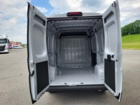 KOLL209_2662124 vehicle image